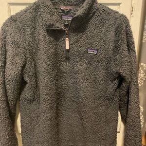 Girls Patagonia quarter zip